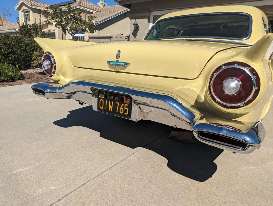 1957 Ford Thunderbird 1st Gen - Image 19 of 31