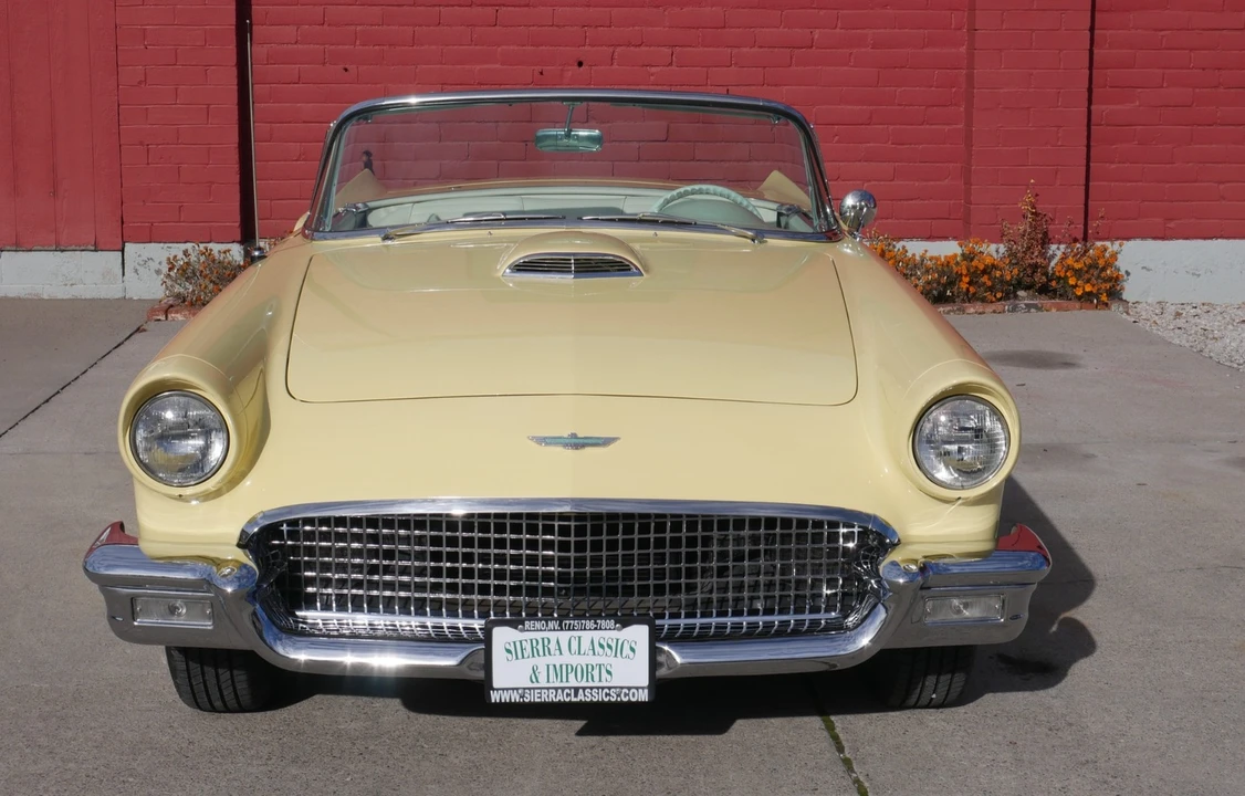 1957 Ford Thunderbird 1st Gen - Image 16 of 21