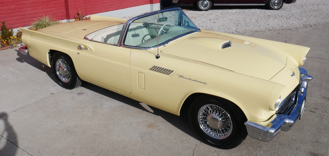 1957 Ford Thunderbird 1st Gen - Image 19 of 21