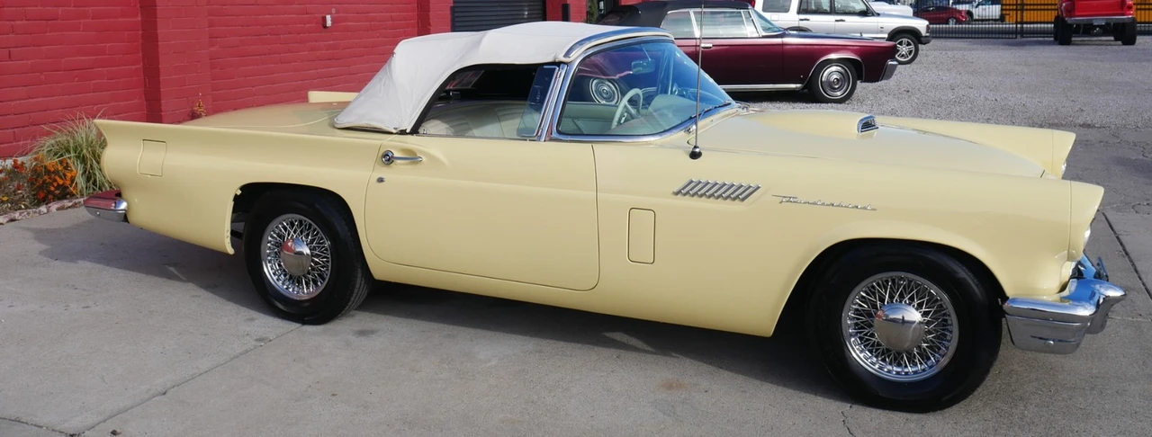1957 Ford Thunderbird 1st Gen - Image 14 of 21