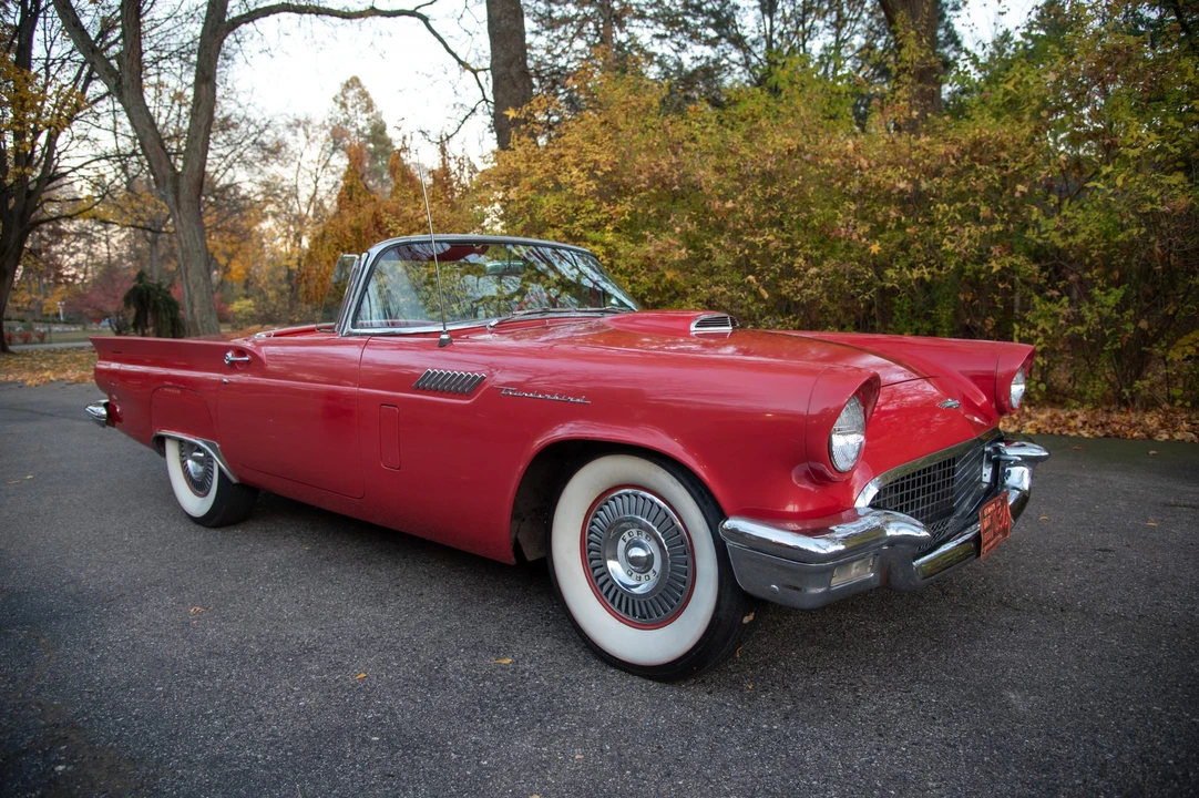 1957 Ford Thunderbird 1st Gen - Image 15 of 31