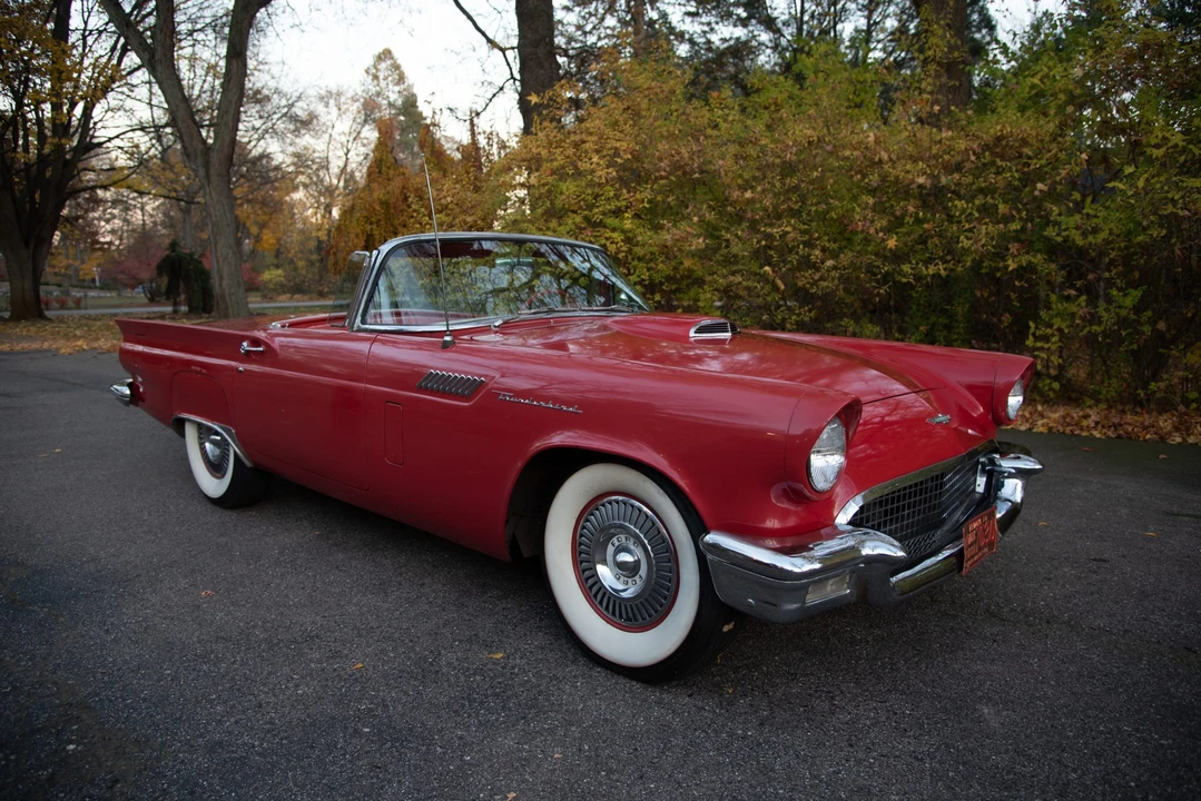 1957 Ford Thunderbird 1st Gen - Image 14 of 31