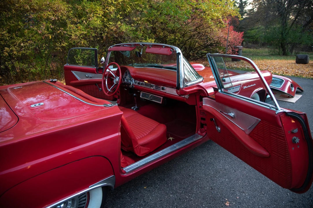 1957 Ford Thunderbird 1st Gen - Image 19 of 31