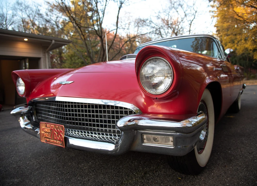 1957 Ford Thunderbird 1st Gen - Image 28 of 31