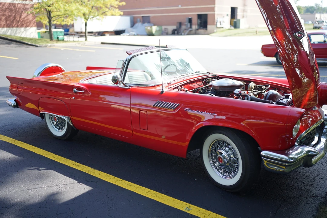 1957 Ford Thunderbird 1st Gen - Image 19 of 31