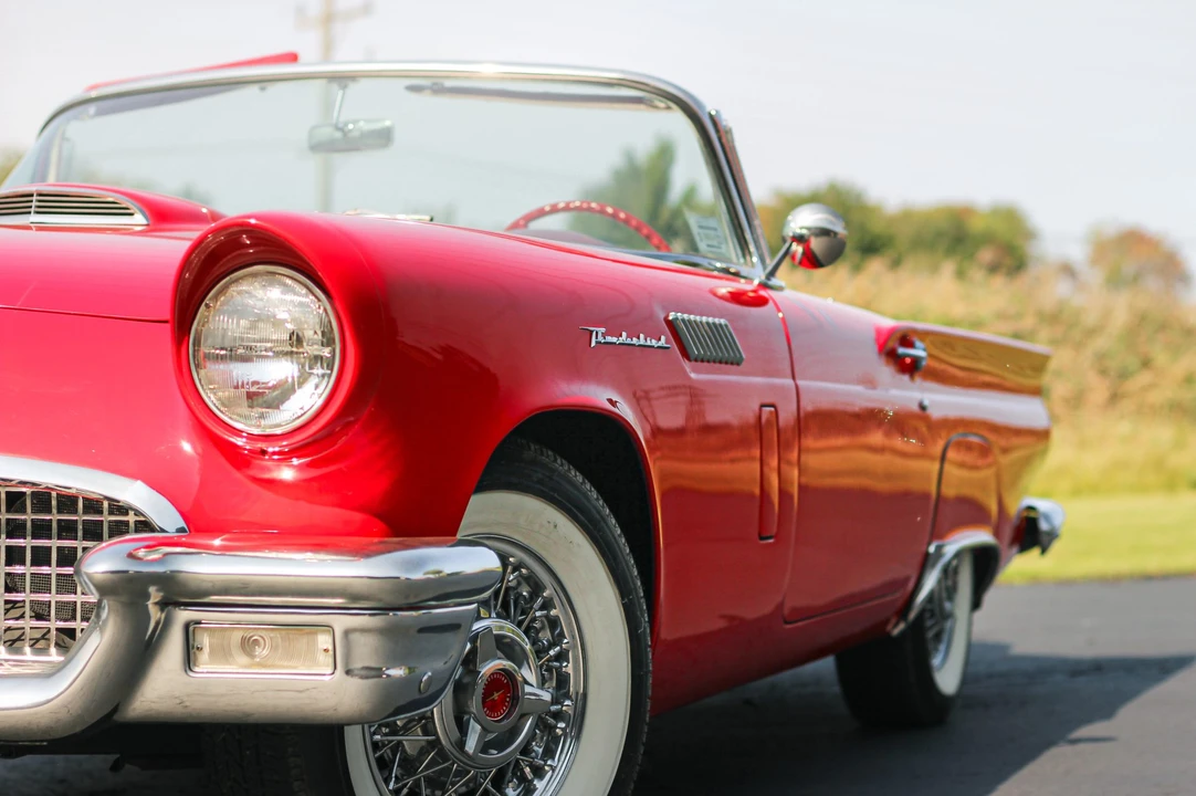 1957 Ford Thunderbird 1st Gen - Image 28 of 31