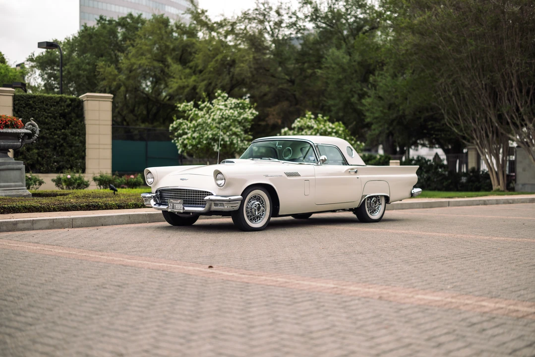 1957 Ford Thunderbird 1st Gen - Image 2 of 31