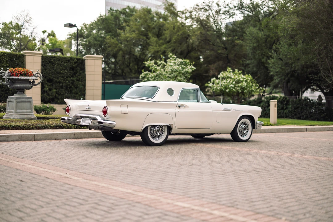 1957 Ford Thunderbird 1st Gen - Image 11 of 31