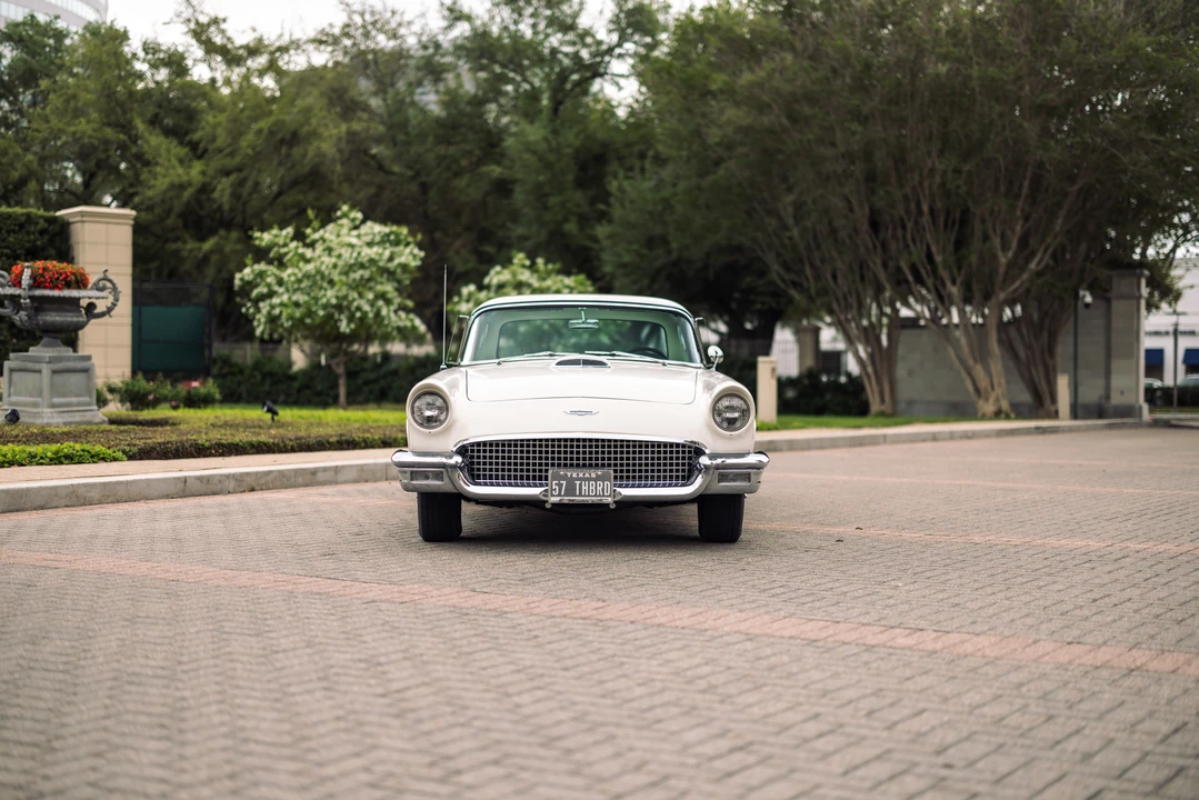 1957 Ford Thunderbird 1st Gen - Image 17 of 31