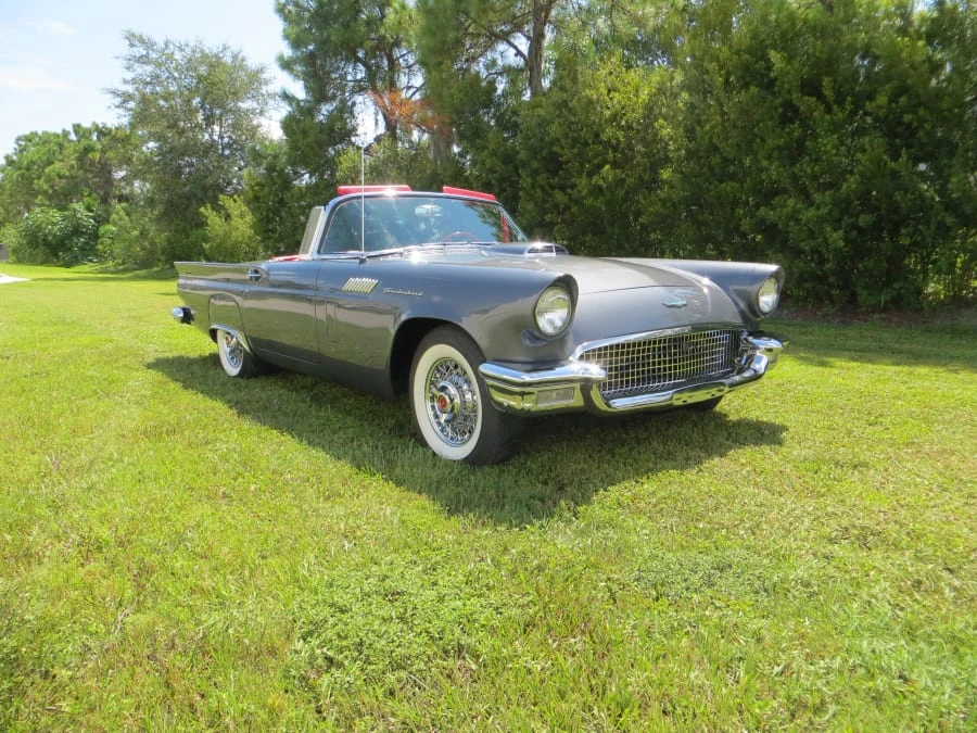 1957 Ford Thunderbird 1st Gen - Image 10 of 10