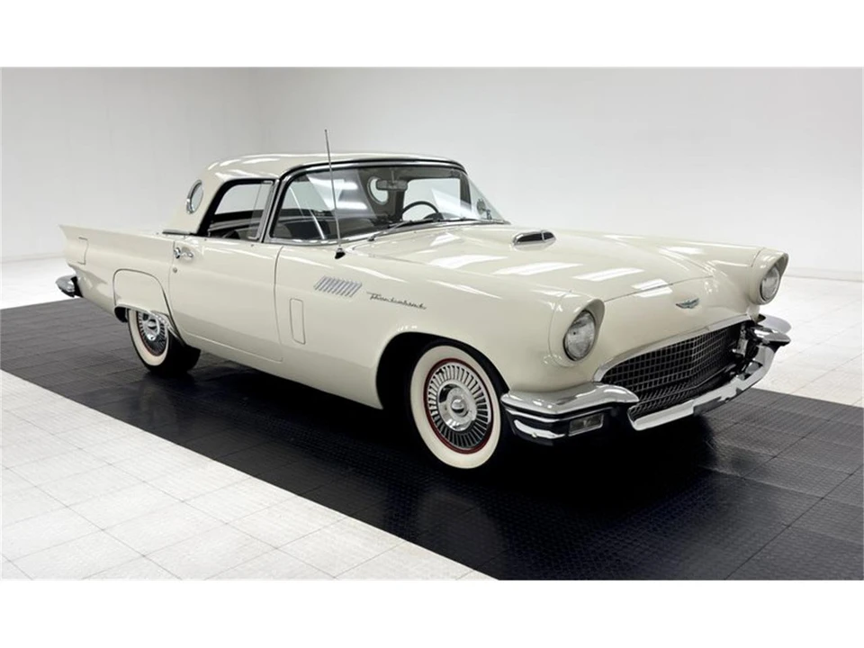 1957 Ford Thunderbird 1st Gen - Image 13 of 31