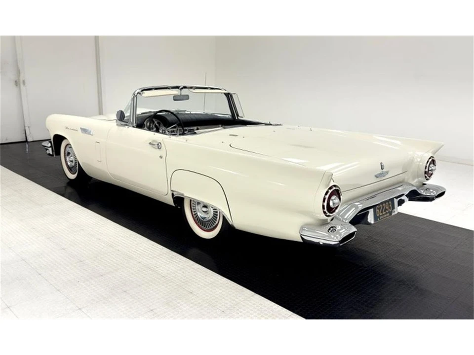 1957 Ford Thunderbird 1st Gen - Image 9 of 31