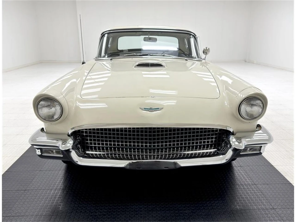 1957 Ford Thunderbird 1st Gen - Image 14 of 31
