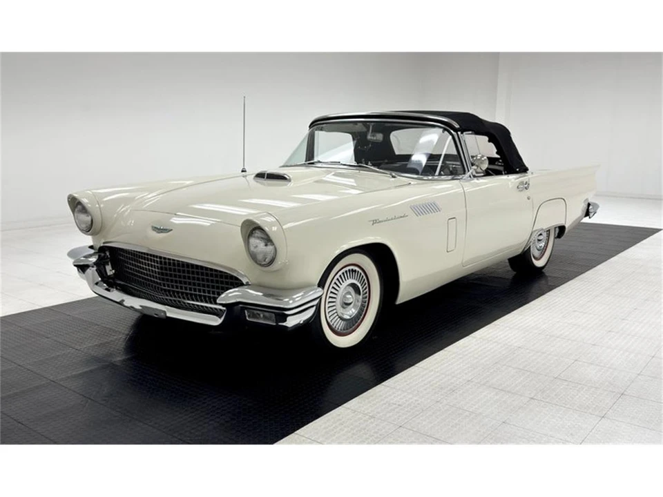 1957 Ford Thunderbird 1st Gen - Image 2 of 31