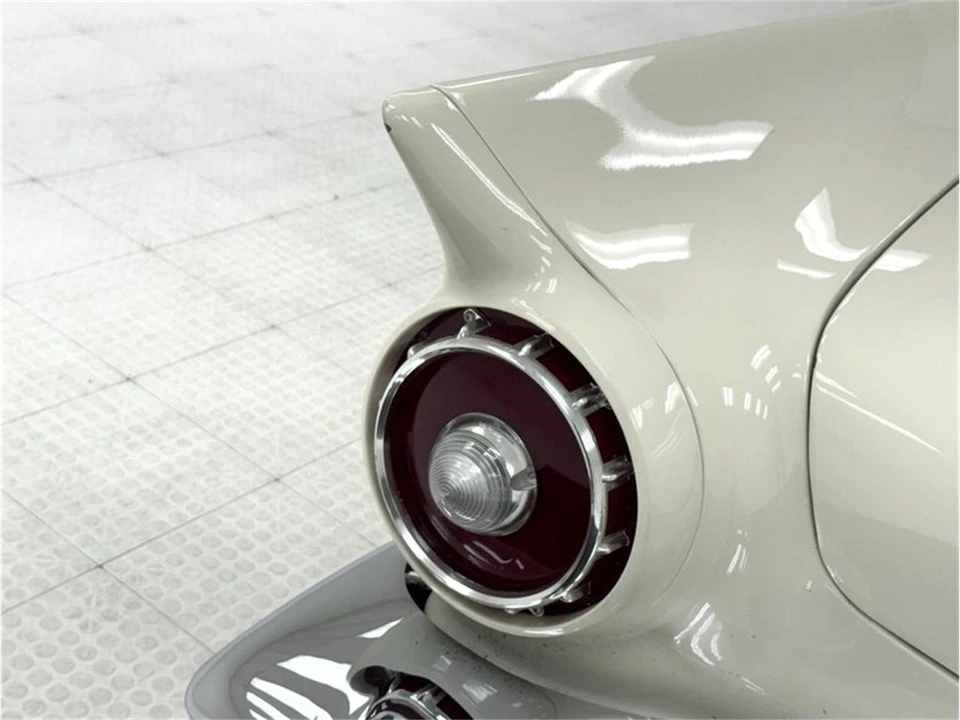 1957 Ford Thunderbird 1st Gen - Image 26 of 31