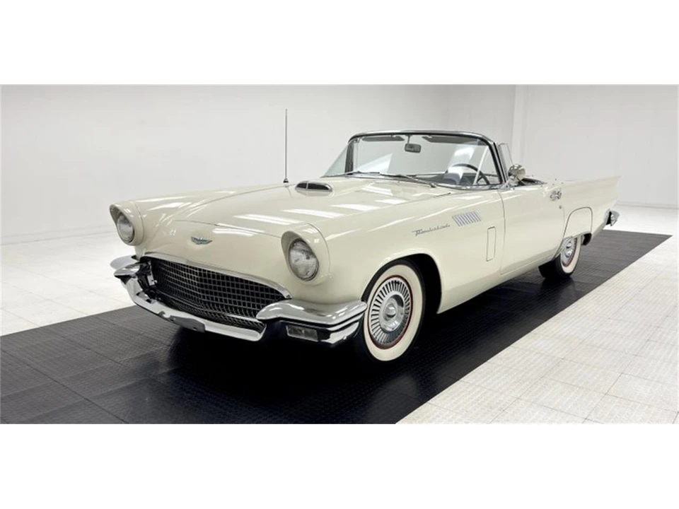 1957 Ford Thunderbird 1st Gen - Image 3 of 31