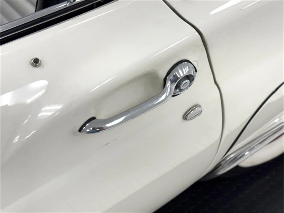 1957 Ford Thunderbird 1st Gen - Image 23 of 31
