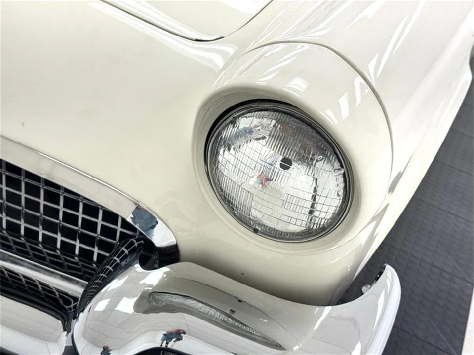 1957 Ford Thunderbird 1st Gen - Image 16 of 31