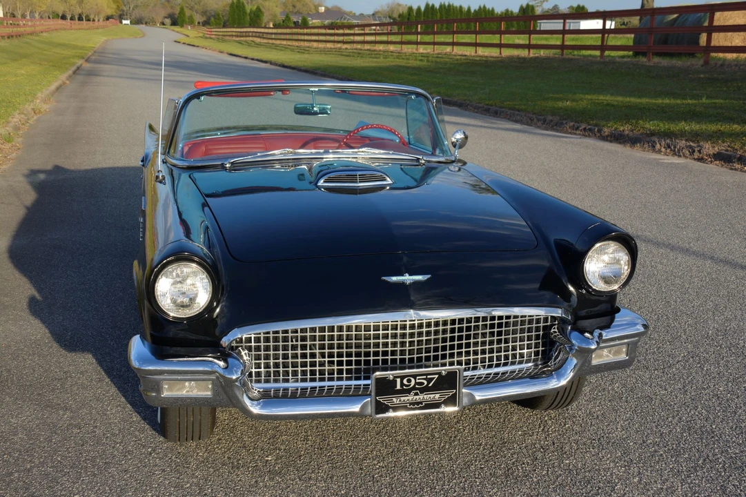 1957 Ford Thunderbird 1st Gen - Image 11 of 31
