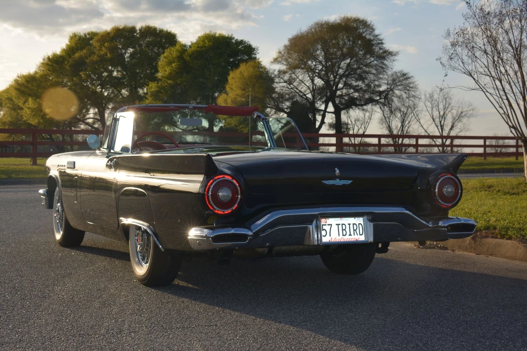 1957 Ford Thunderbird 1st Gen - Image 8 of 31