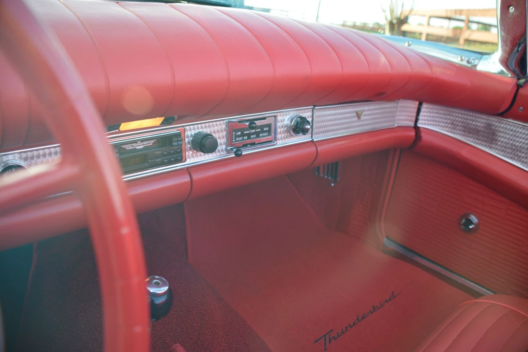 1957 Ford Thunderbird 1st Gen - Image 21 of 31