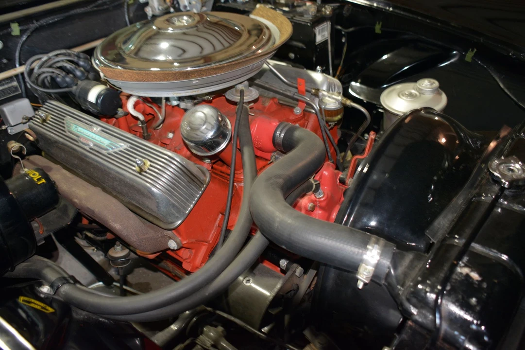 1957 Ford Thunderbird 1st Gen - Image 28 of 31