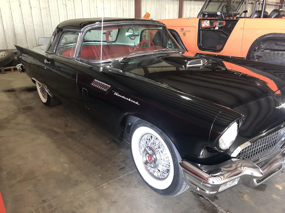 1957 Ford Thunderbird 1st Gen - Image 13 of 31