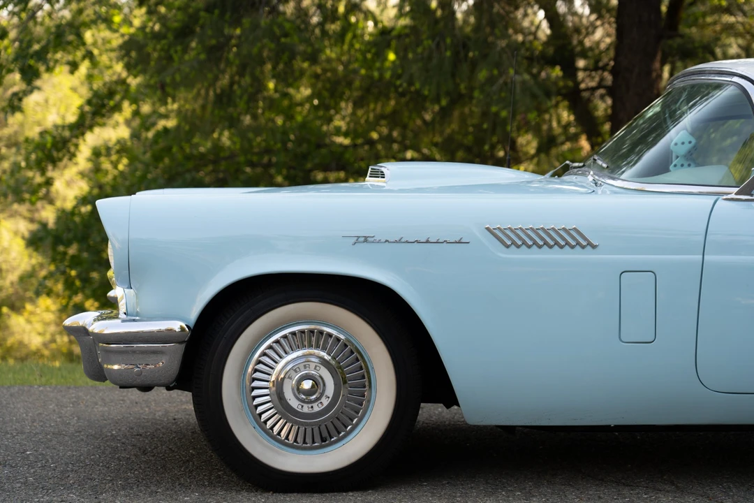1957 Ford Thunderbird 1st Gen - Image 25 of 31