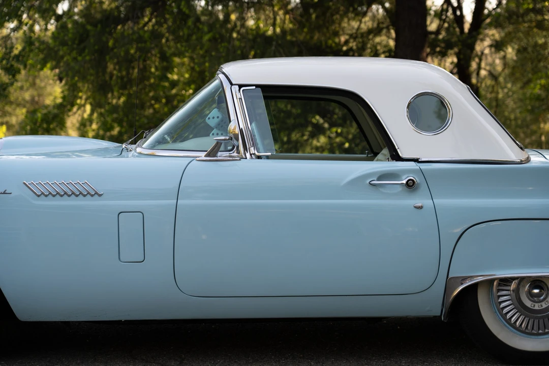 1957 Ford Thunderbird 1st Gen - Image 26 of 31