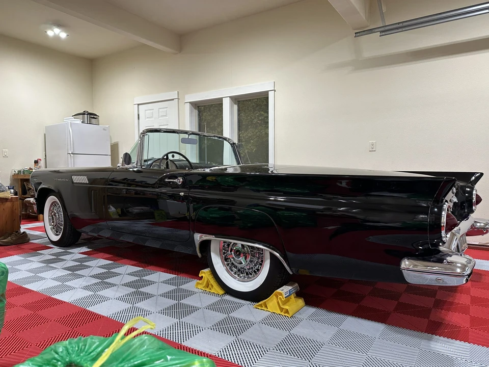 1957 Ford Thunderbird 1st Gen - Image 19 of 31