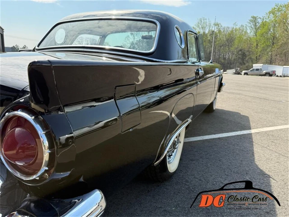 1957 Ford Thunderbird 1st Gen - Image 17 of 31