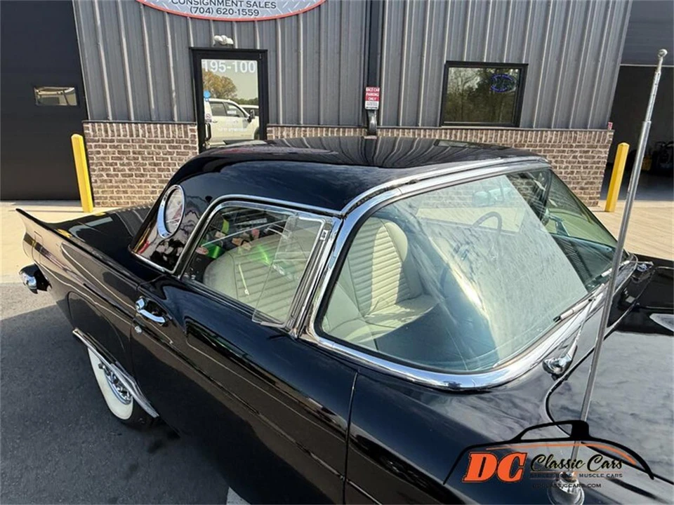 1957 Ford Thunderbird 1st Gen - Image 20 of 31