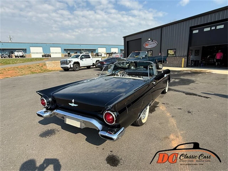 1957 Ford Thunderbird 1st Gen - Image 9 of 31