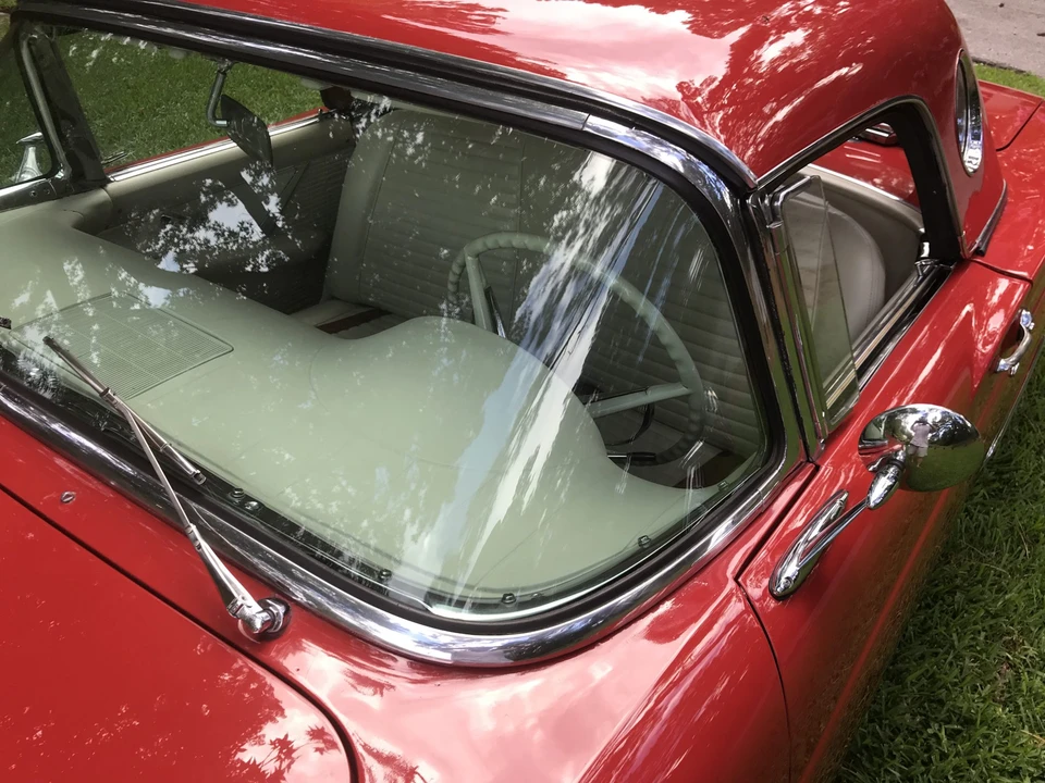 1957 Ford Thunderbird 1st Gen - Image 24 of 31