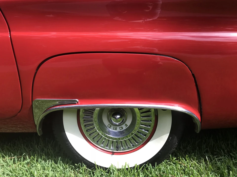 1957 Ford Thunderbird 1st Gen - Image 29 of 31