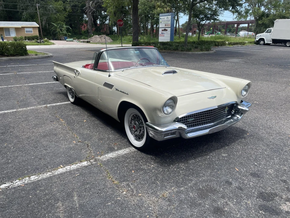 1957 Ford Thunderbird 1st Gen - Image 5 of 31