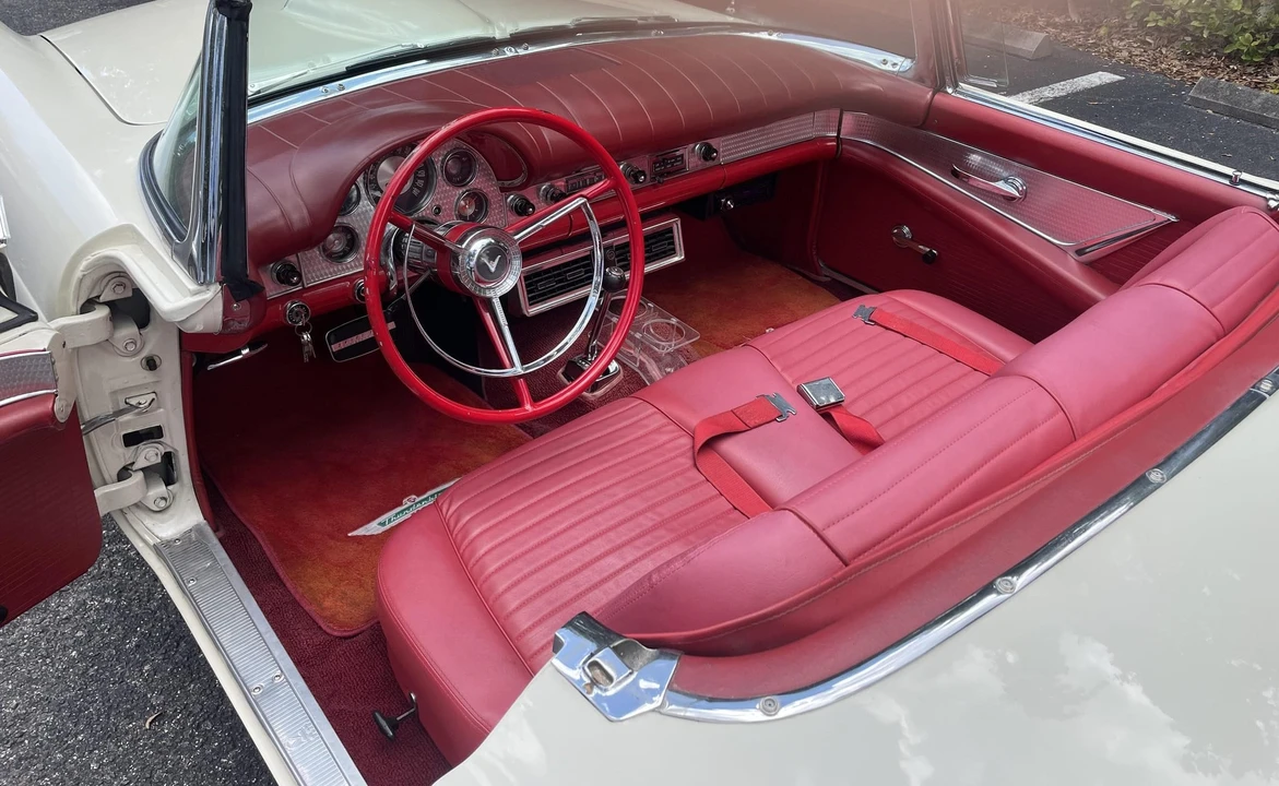 1957 Ford Thunderbird 1st Gen - Image 23 of 31