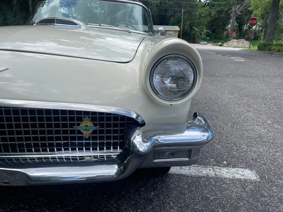 1957 Ford Thunderbird 1st Gen - Image 18 of 31