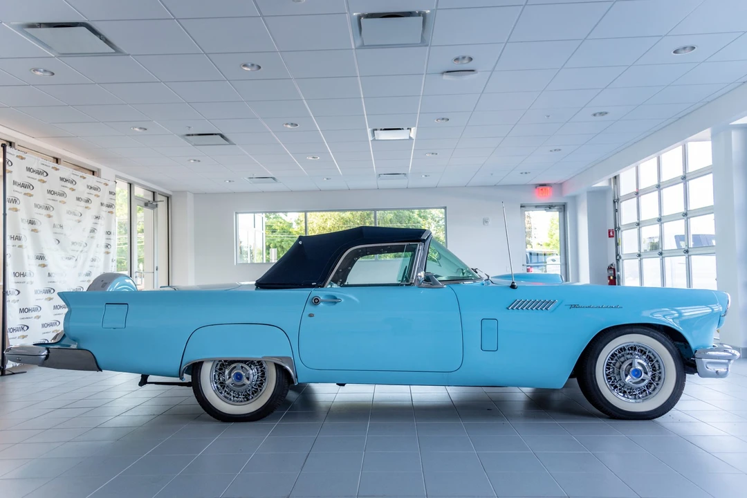 1957 Ford Thunderbird 1st Gen - Image 16 of 31