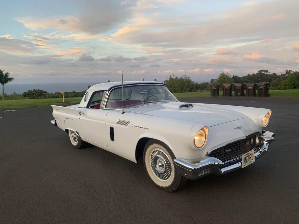 1957 Ford Thunderbird 1st Gen - Image 13 of 31