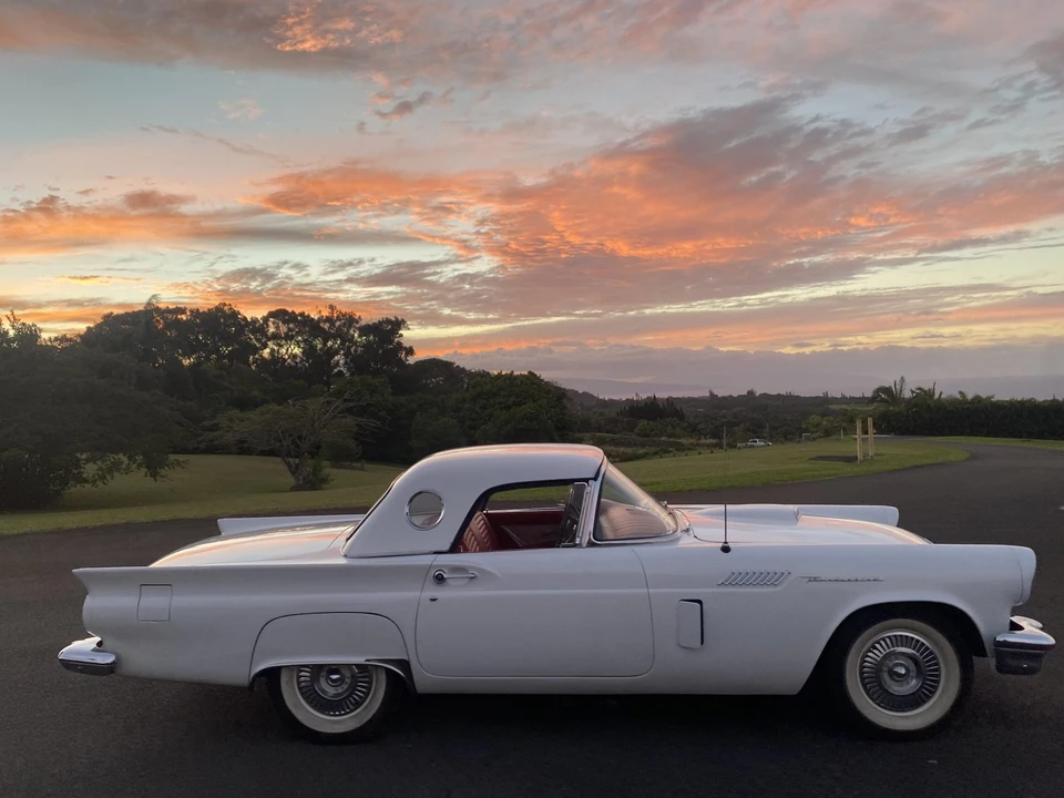 1957 Ford Thunderbird 1st Gen - Image 24 of 31