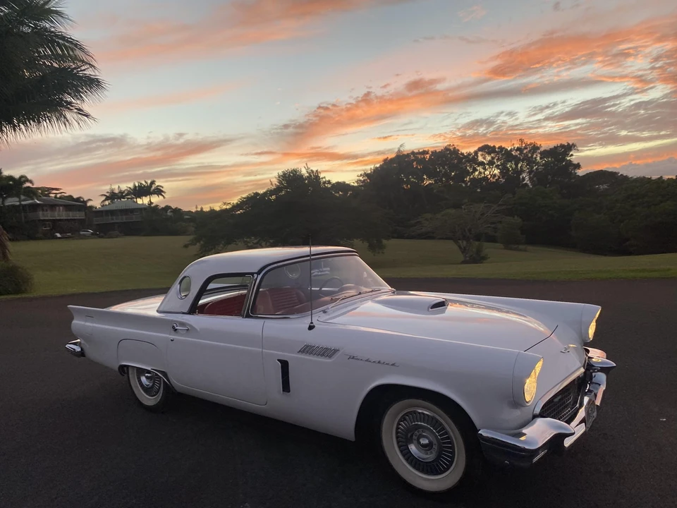 1957 Ford Thunderbird 1st Gen - Image 20 of 31