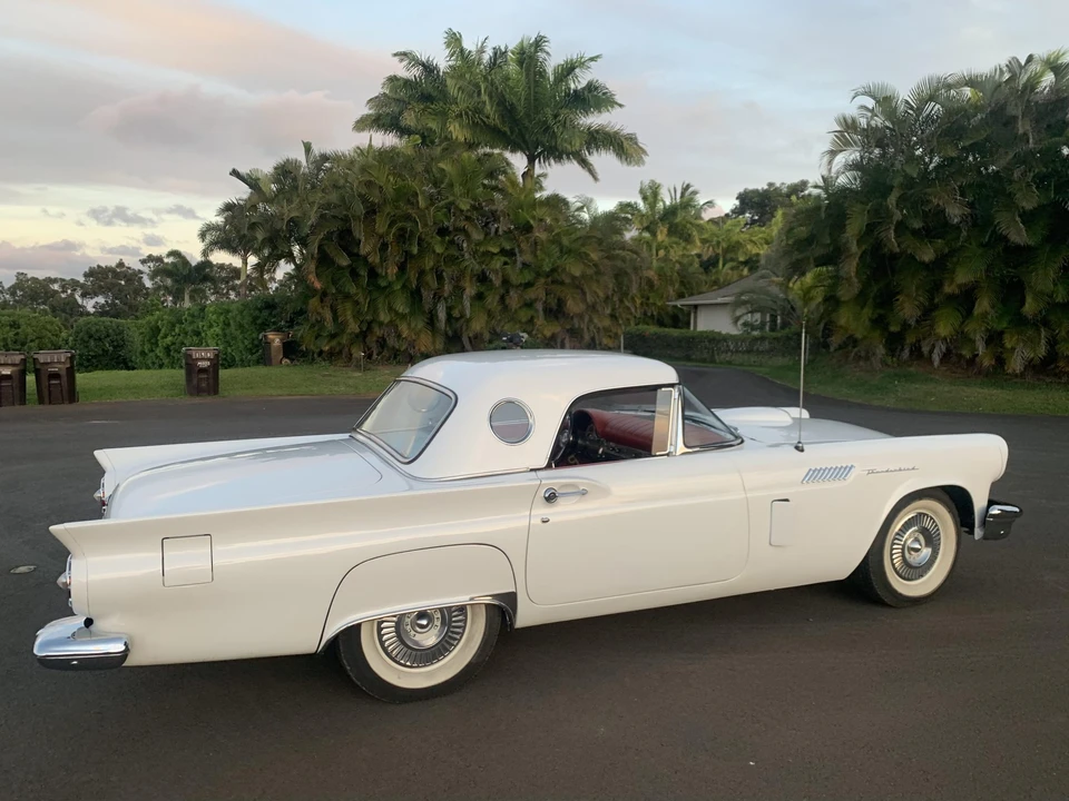 1957 Ford Thunderbird 1st Gen - Image 27 of 31