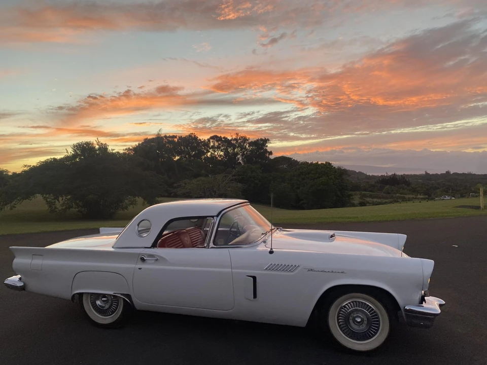 1957 Ford Thunderbird 1st Gen - Image 22 of 31