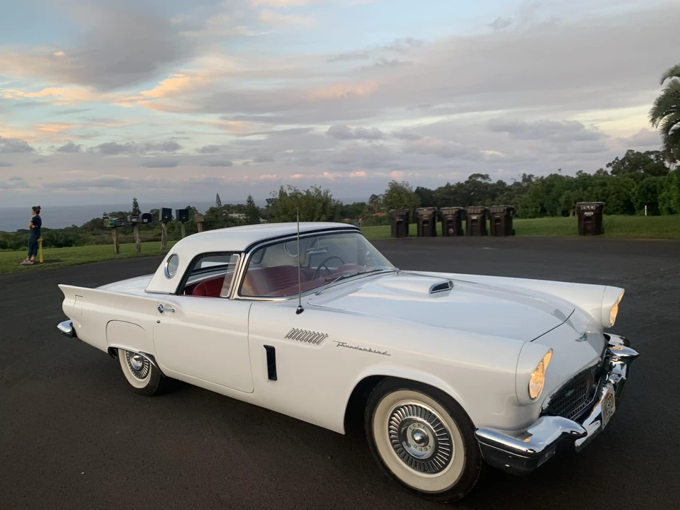 1957 Ford Thunderbird 1st Gen - Image 16 of 31