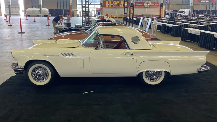 1957 Ford Thunderbird 1st Gen - Image 2 of 9