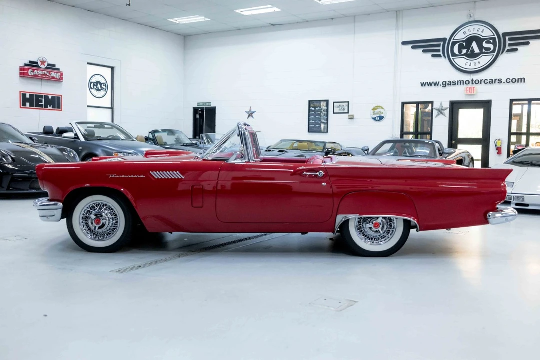 1957 Ford Thunderbird 1st Gen - Image 10 of 21