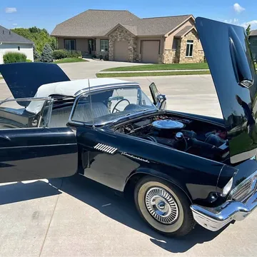 1957 Ford Thunderbird Deluxe Convertible 2D