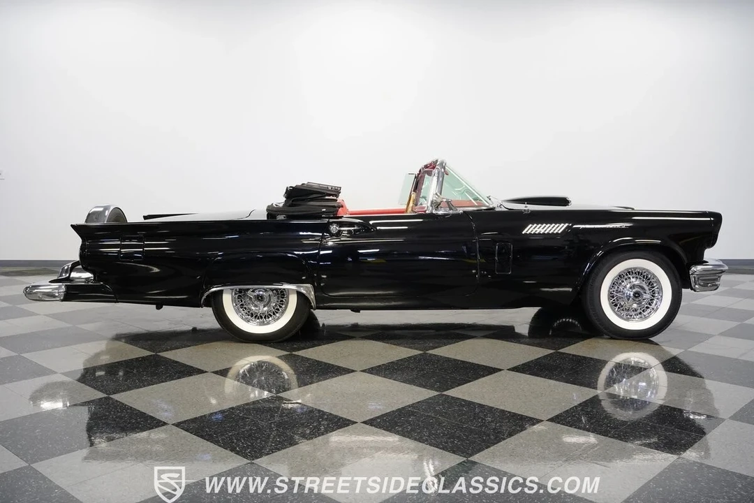 1957 Ford Thunderbird 1st Gen - Image 15 of 21