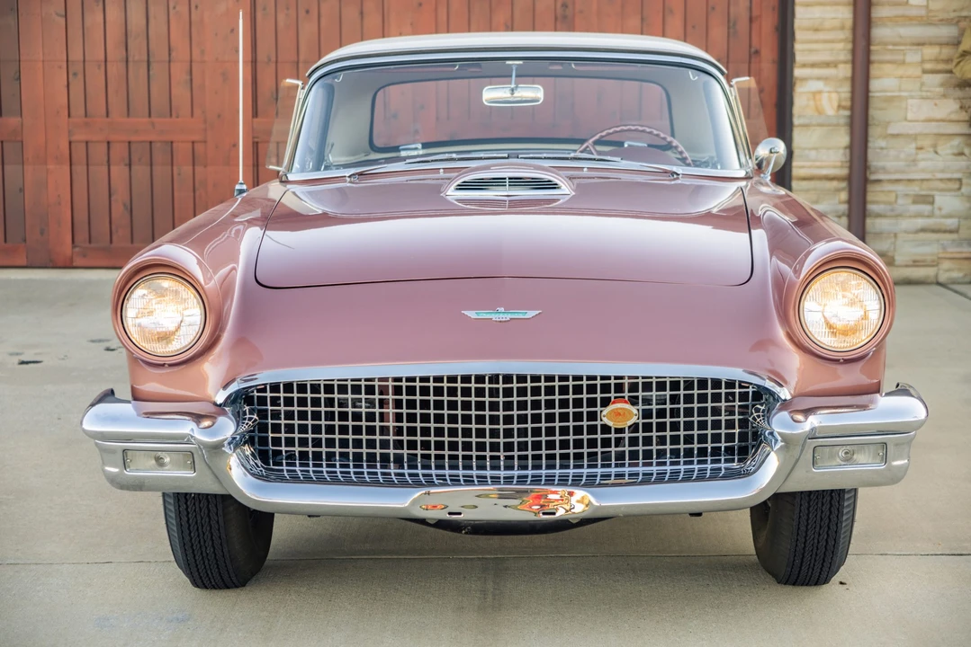 1957 Ford Thunderbird 1st Gen - Image 28 of 31